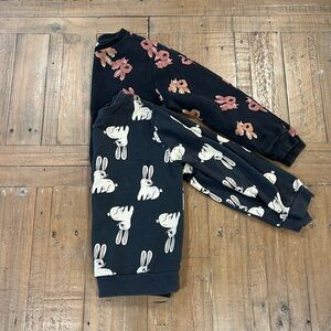 H&M bunny pullover sweatshirts set of 2 bundle girls 6-7 years